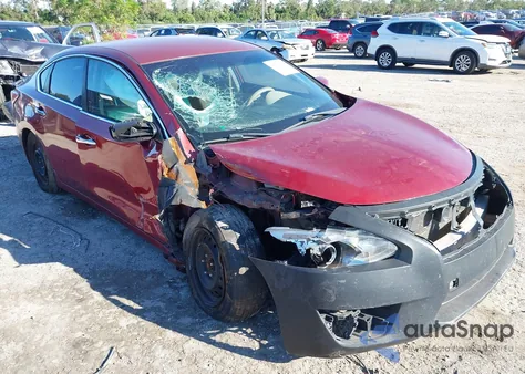 2014 Nissan Altima 2.5 из США, поврежденный, VIN 1N4AL3AP3EC289038